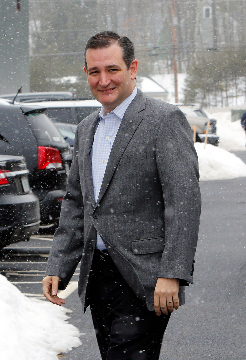 Illustration for article titled Why Don't Ted Cruz's Clothes Fit Him?